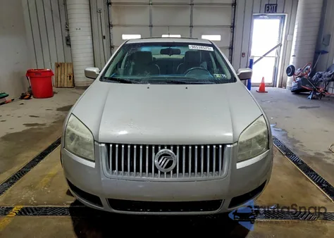 2008 Mercury Milan Premier z USA, uszkodzony, nr VIN 3MEHM021X8R636156